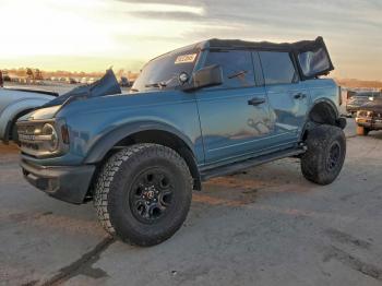  Salvage Ford Bronco
