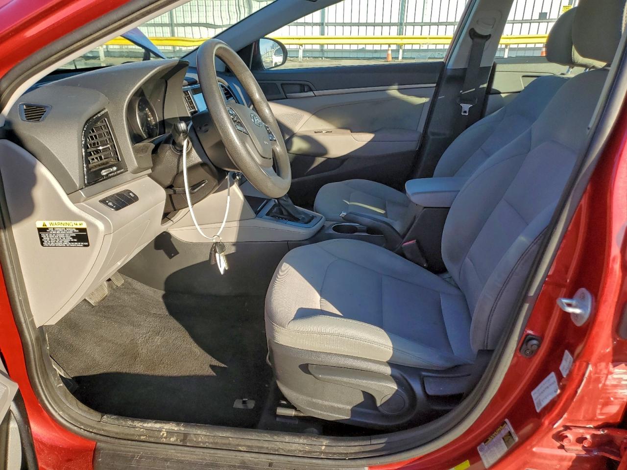 Hyundai ELANTRA Se Image 6