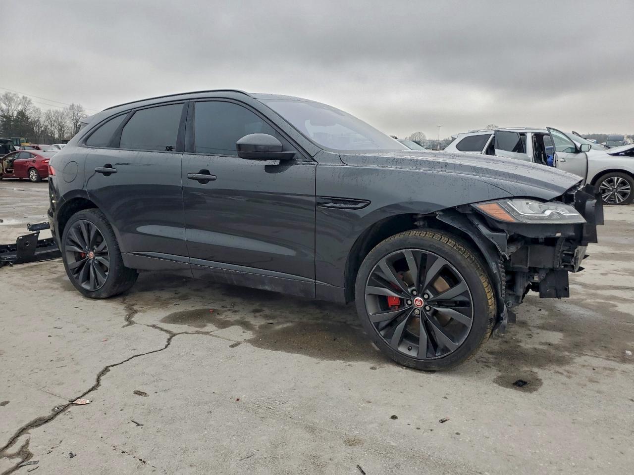 Jaguar F-PACE S Image 3