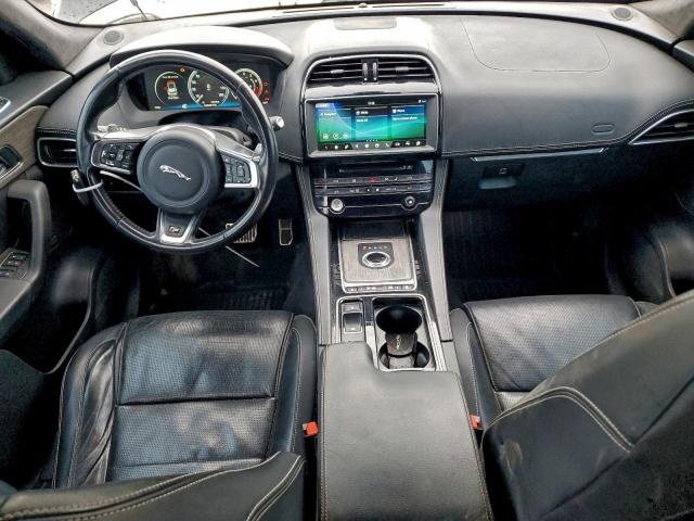 Jaguar F-PACE S Image 9