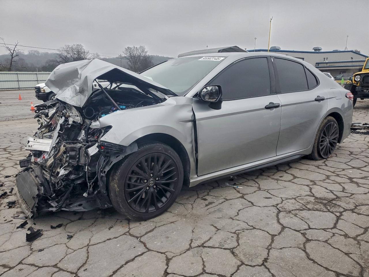 Toyota Camry Se Image 1