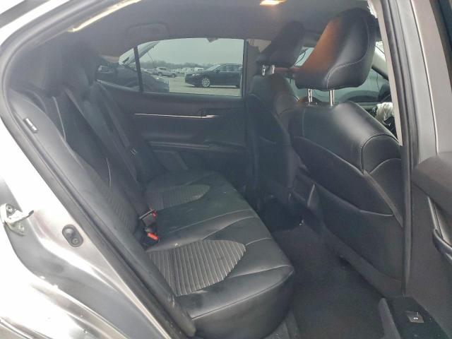 Toyota Camry Se Image 5