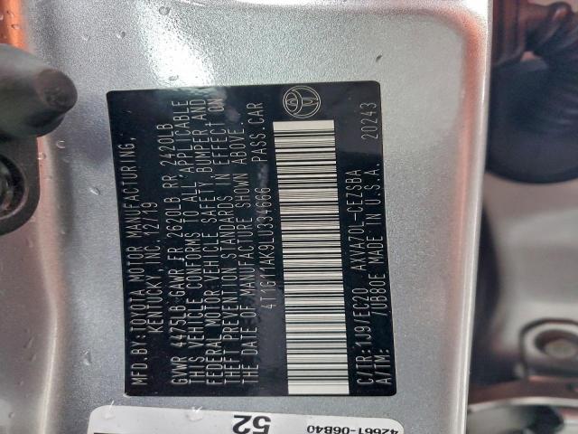 Toyota Camry Se Image 13