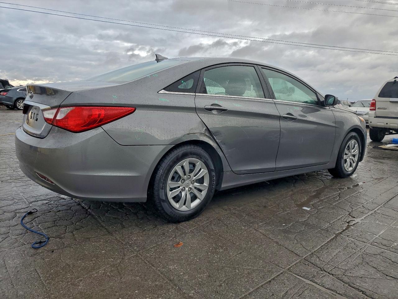 Hyundai SONATA Gls Image 2