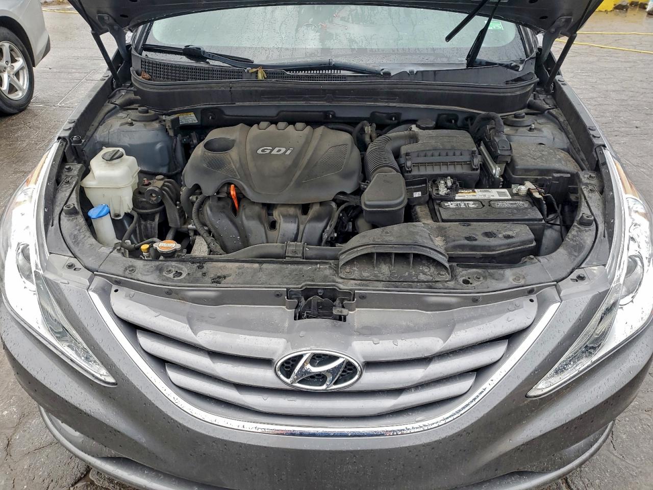 Hyundai SONATA Gls Image 12