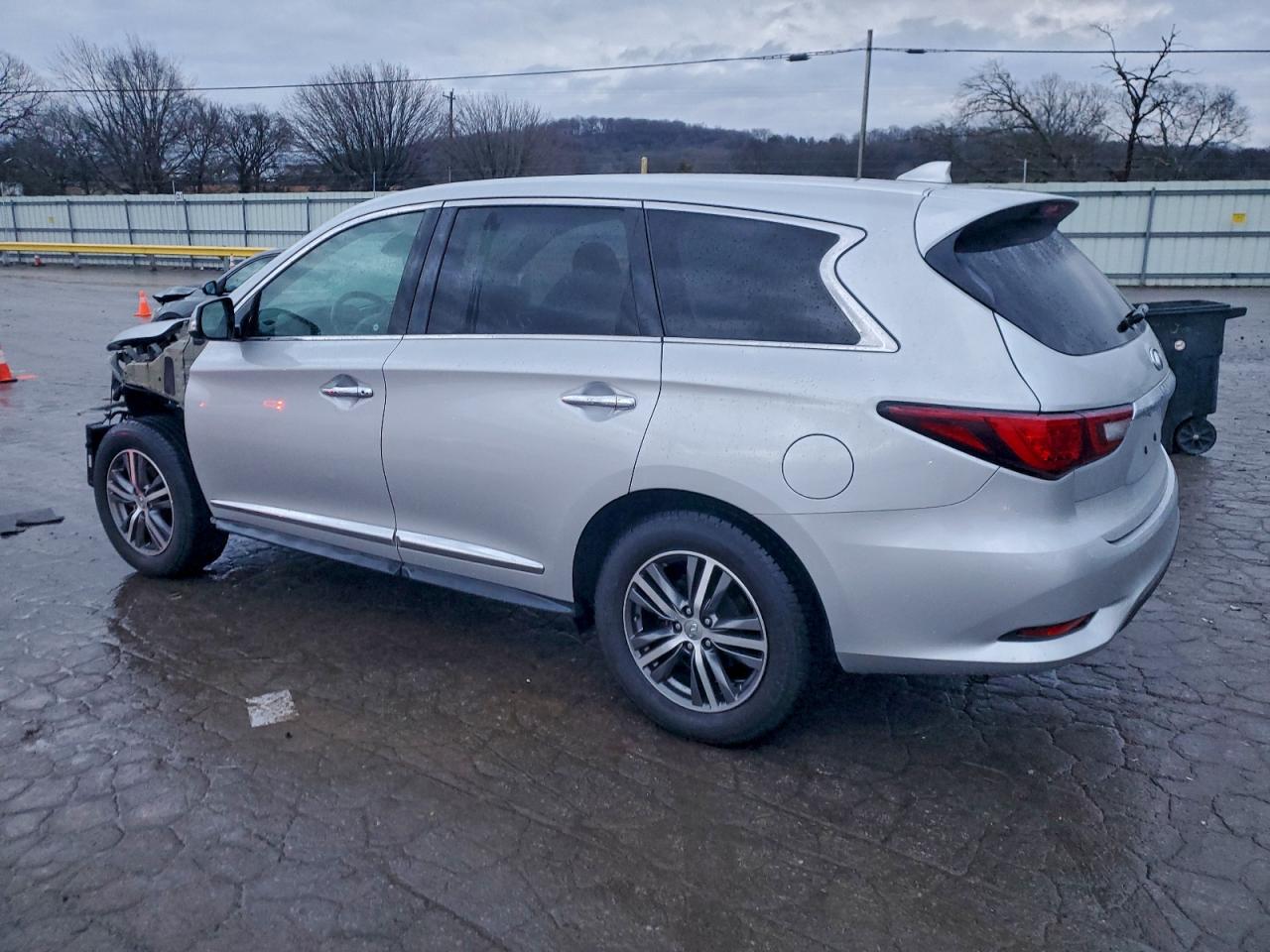 INFINITI Qx Luxe Image 5