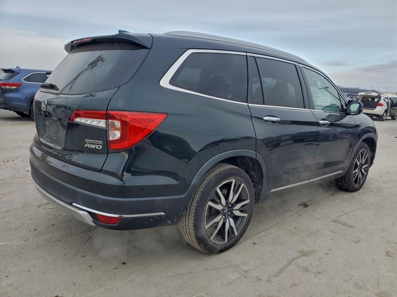 Honda Pilot Touring Image 13