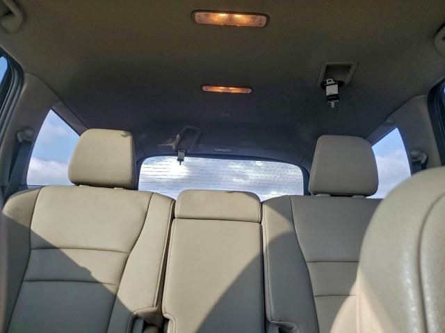 Honda Pilot Touring Image 2