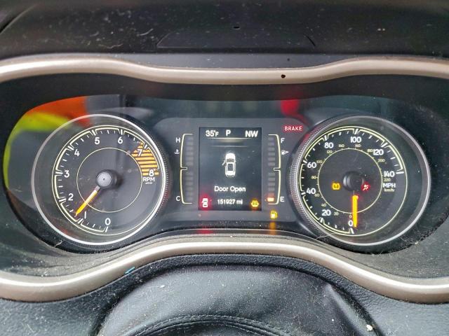 Jeep Grand Cherokee Sport Image 13