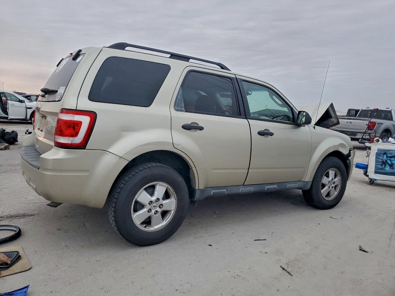 Ford Escape Xlt Image 2