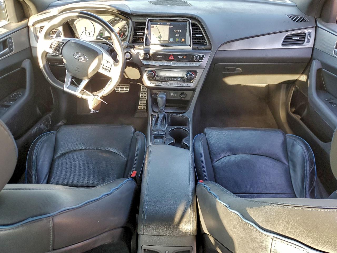 Hyundai SONATA Limited Turbo Image 5