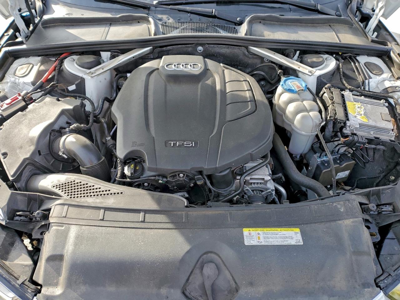 Audi A4 Premium Image 11