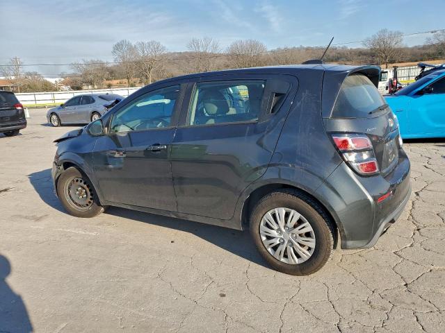 Chevrolet Sonic Image 2