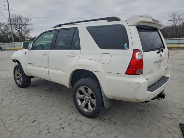Toyota 4Runner Limited Image 2