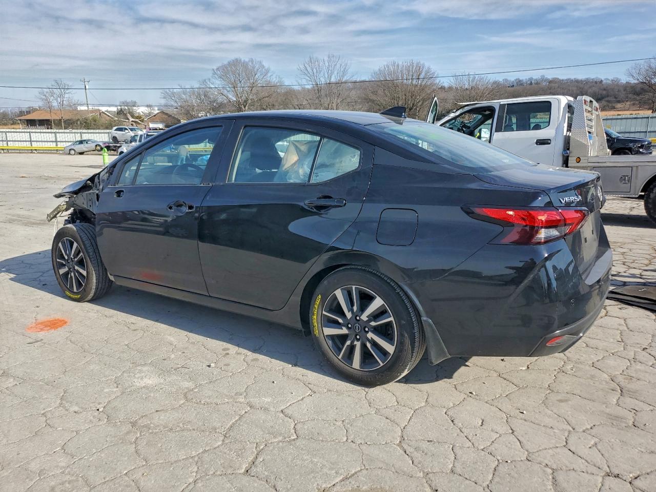 Nissan Versa Sv Image 12