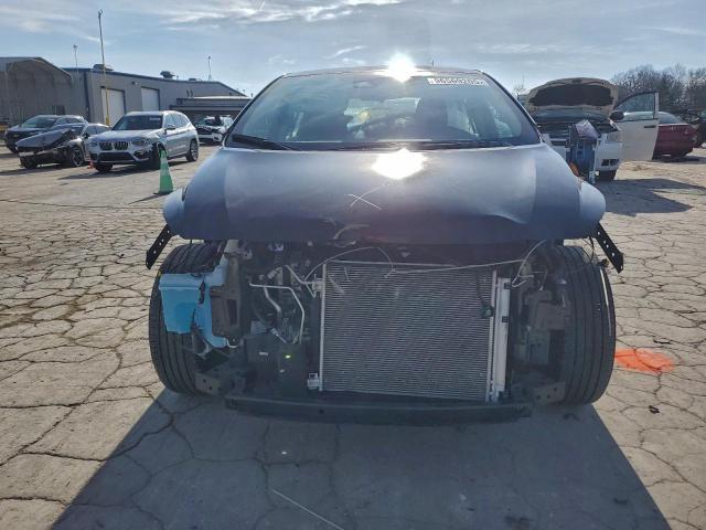 Nissan Versa Sv Image 6