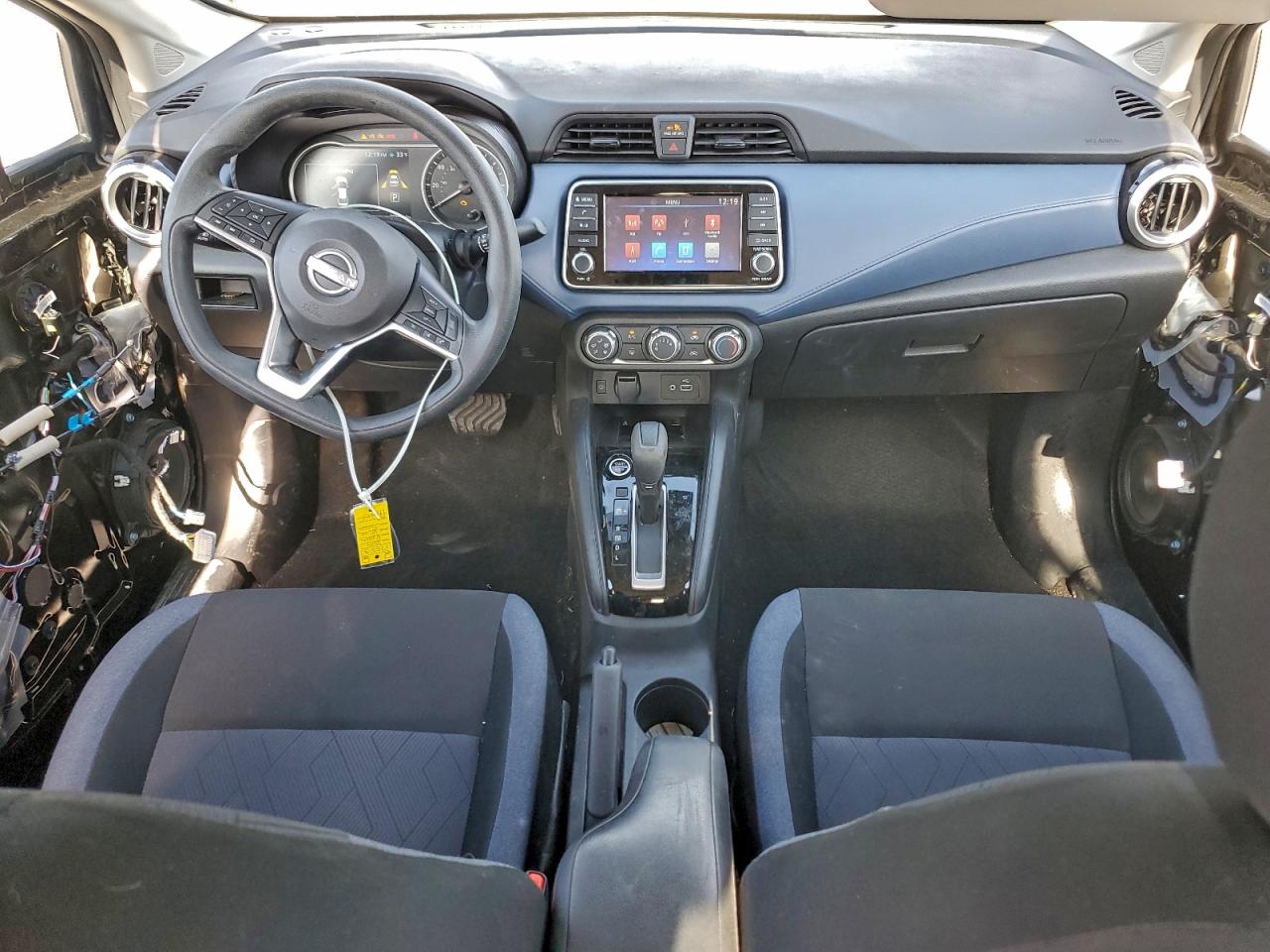Nissan Versa Sv Image 9