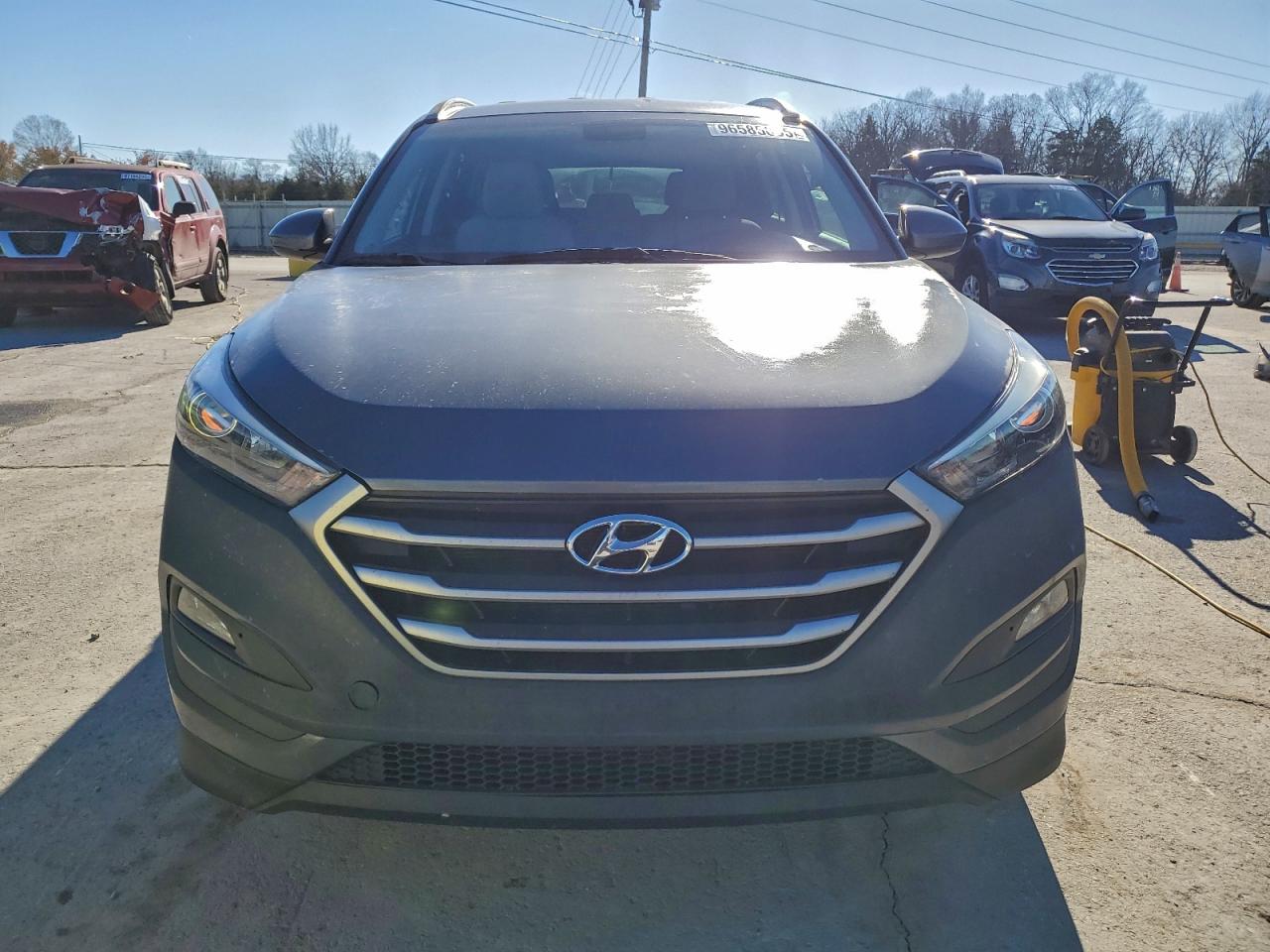 Hyundai TUCSON Sel Image 4