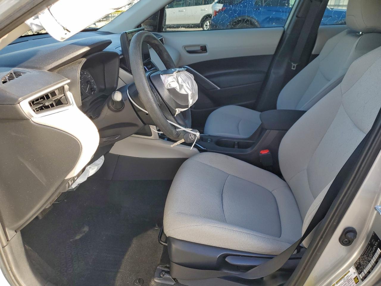 Toyota Corolla L Image 11