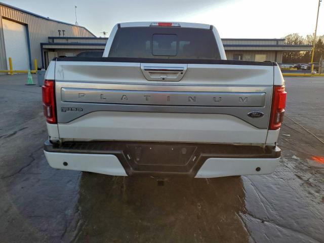 Ford F-150 Supercrew Image 6