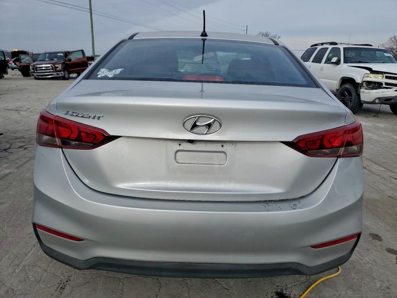 Hyundai ACCENT Se Image 5
