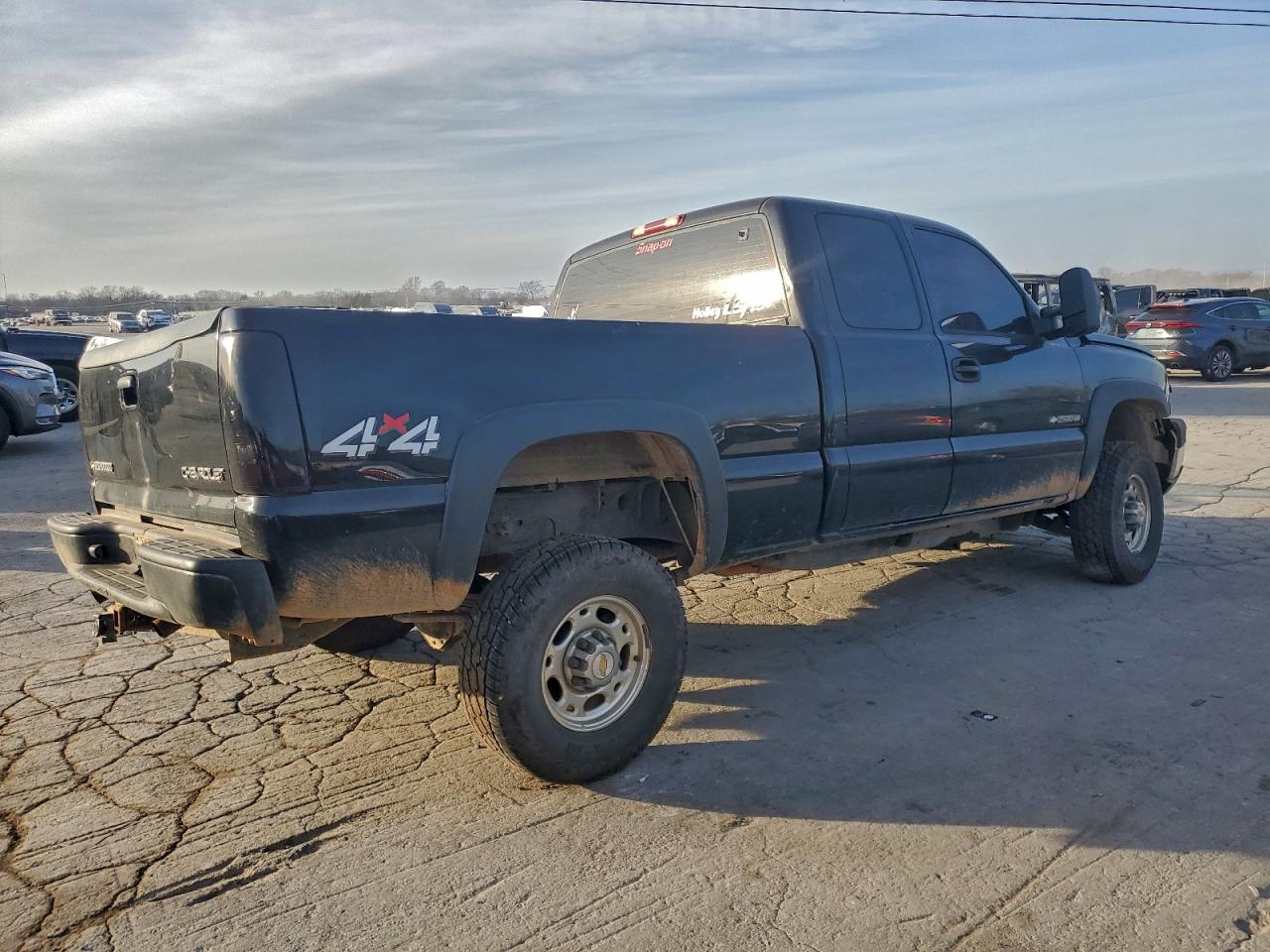Chevrolet Silverado K2500 Heavy Duty Image 12
