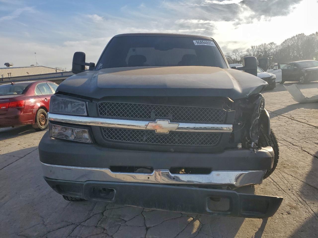 Chevrolet Silverado K2500 Heavy Duty Image 5