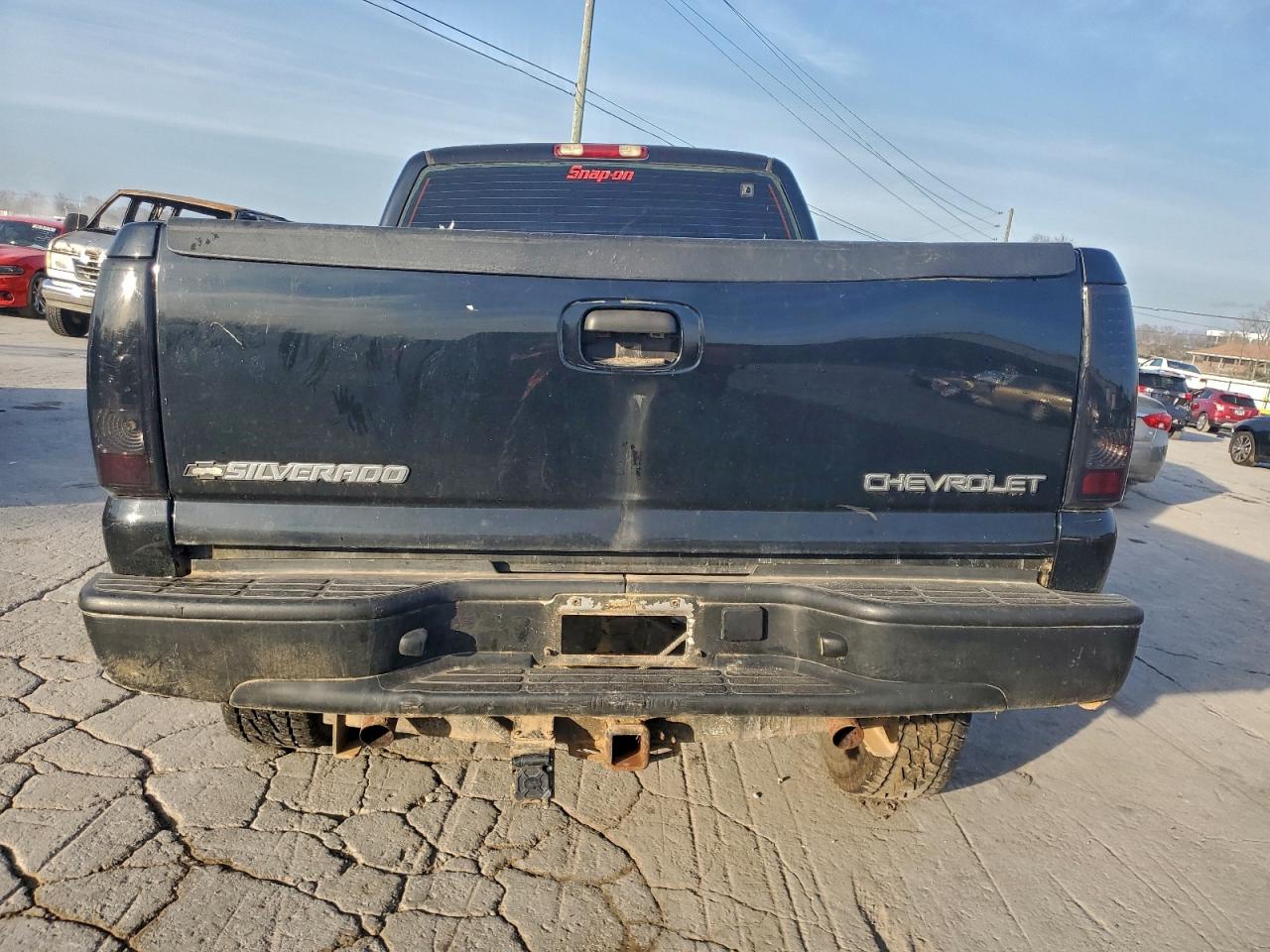 Chevrolet Silverado K2500 Heavy Duty Image 2