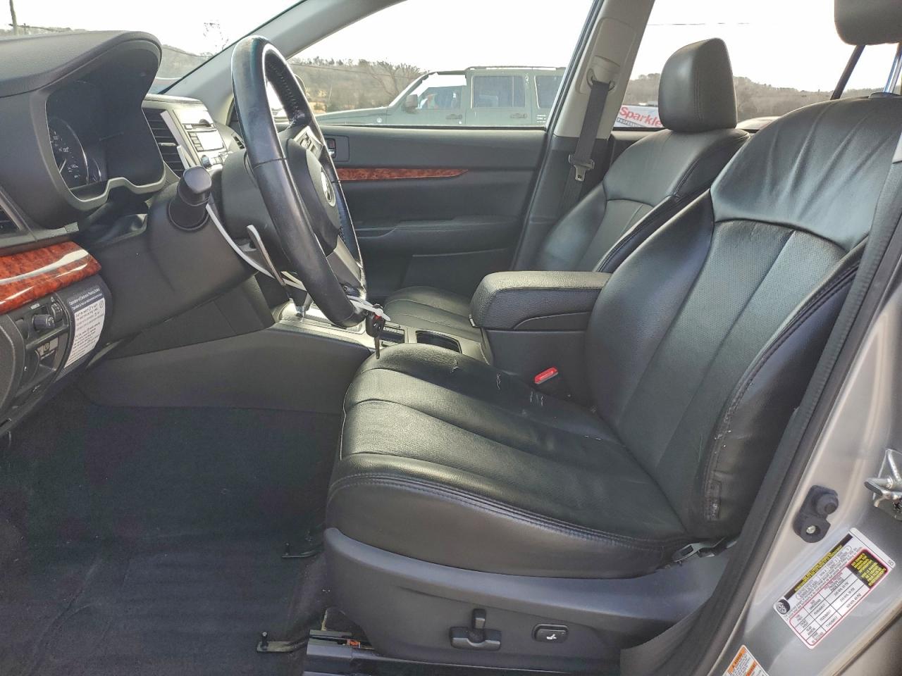 Subaru Outback 2.5i Limited Image 4