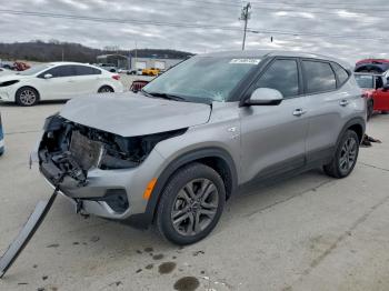  Salvage Kia Seltos