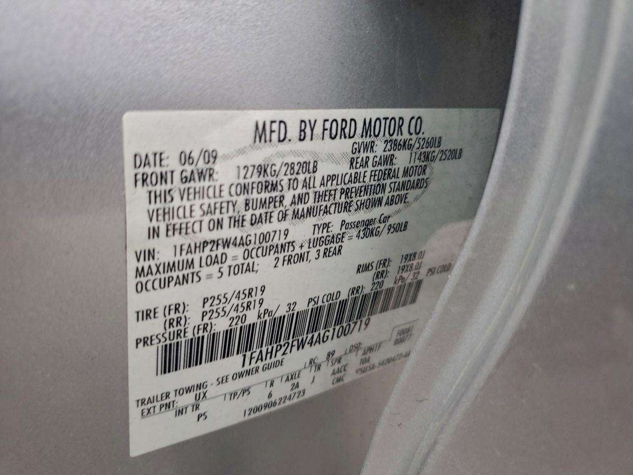 Ford Taurus Limited Image 8