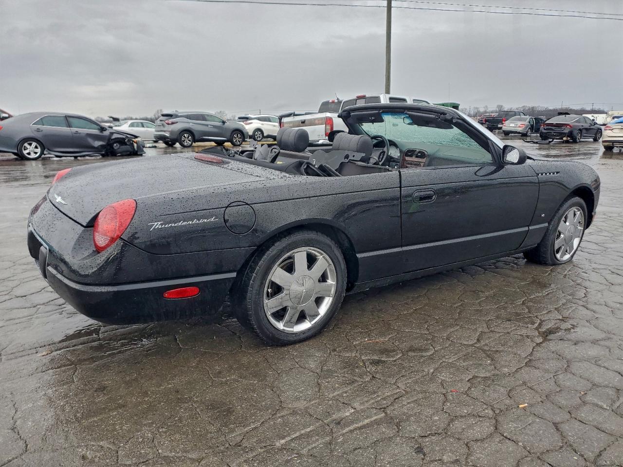 Ford Thunderbird Image 7