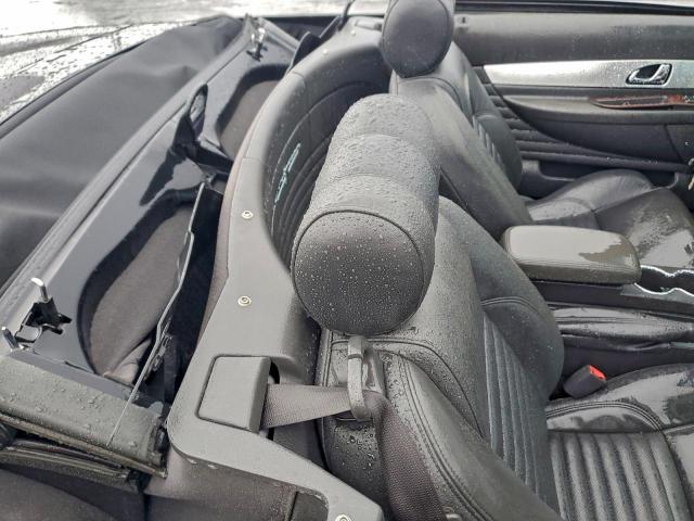 Ford Thunderbird Image 5