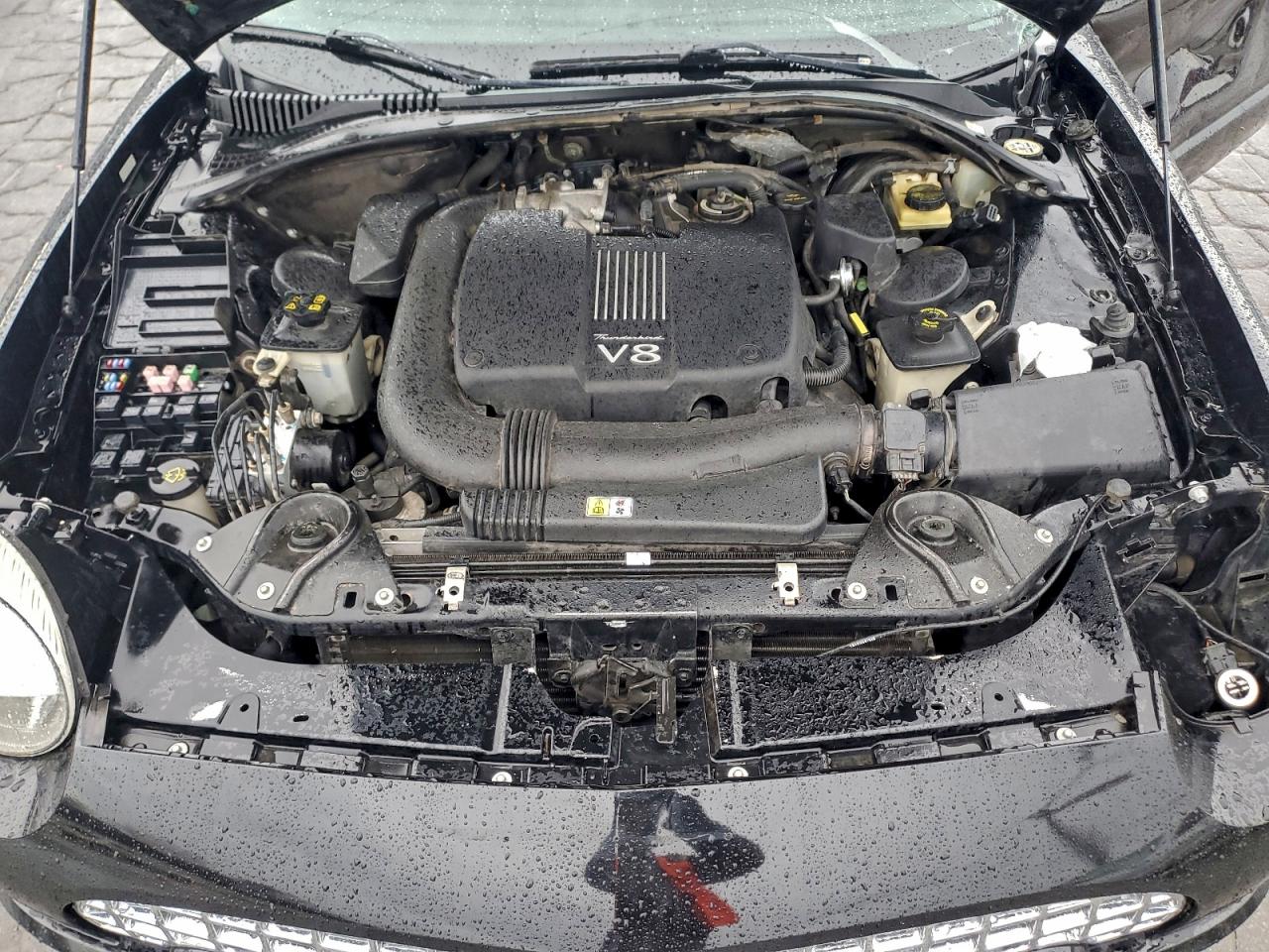 Ford Thunderbird Image 12