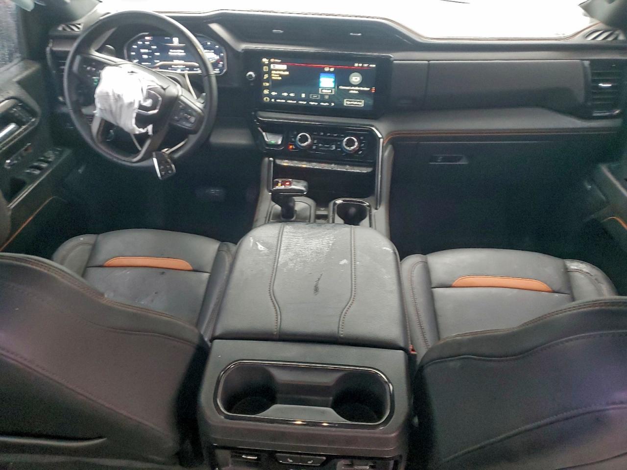 GMC Sierra K1500 At4 Image 2