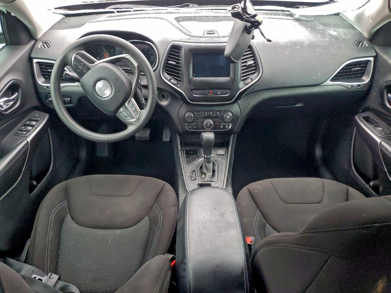 Jeep Grand Cherokee Latitude Image 7