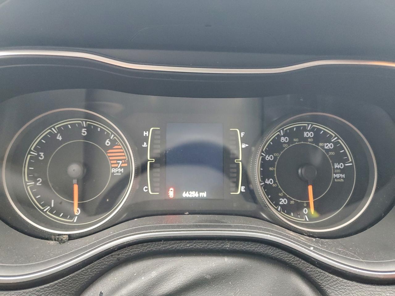 Jeep Grand Cherokee Latitude Image 4