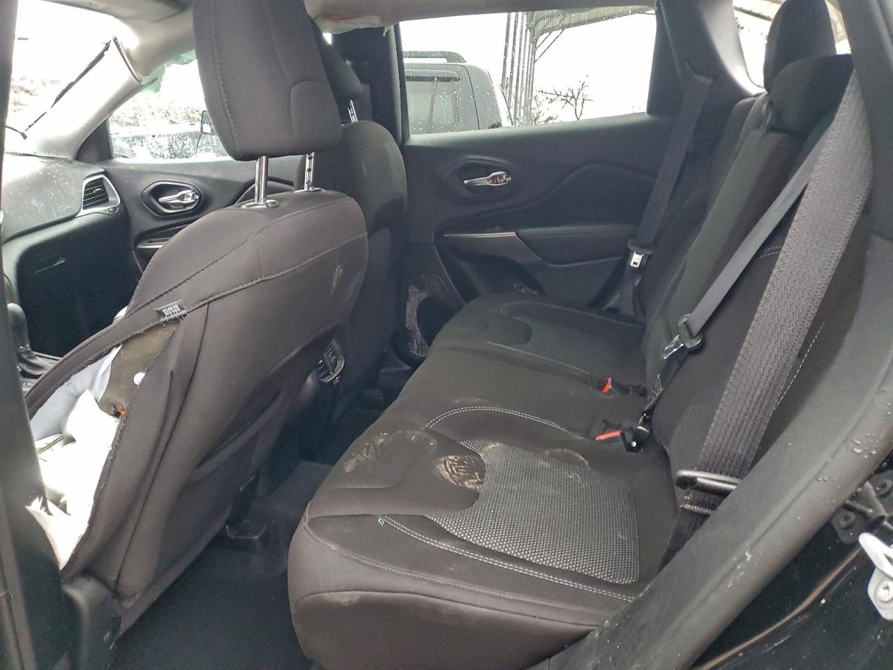 Jeep Grand Cherokee Latitude Image 11