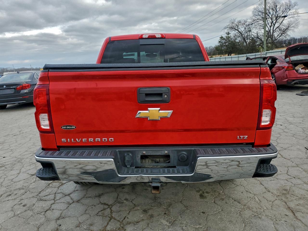 Chevrolet Silverado K1500 Ltz Image 6