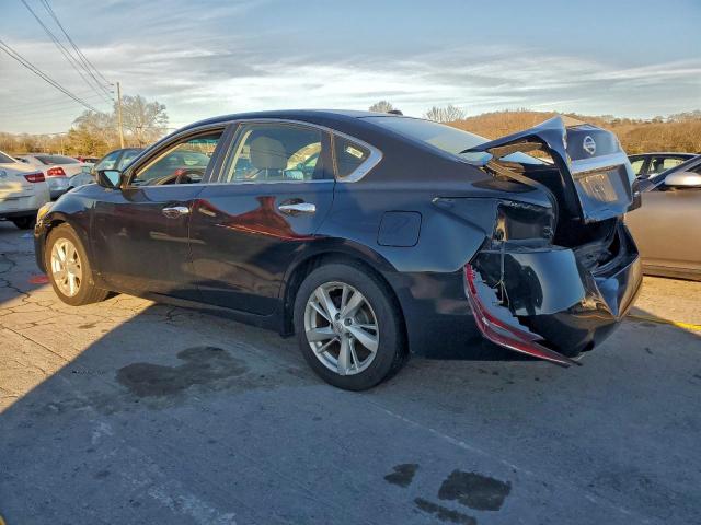 Nissan Altima 2.5 Image 9