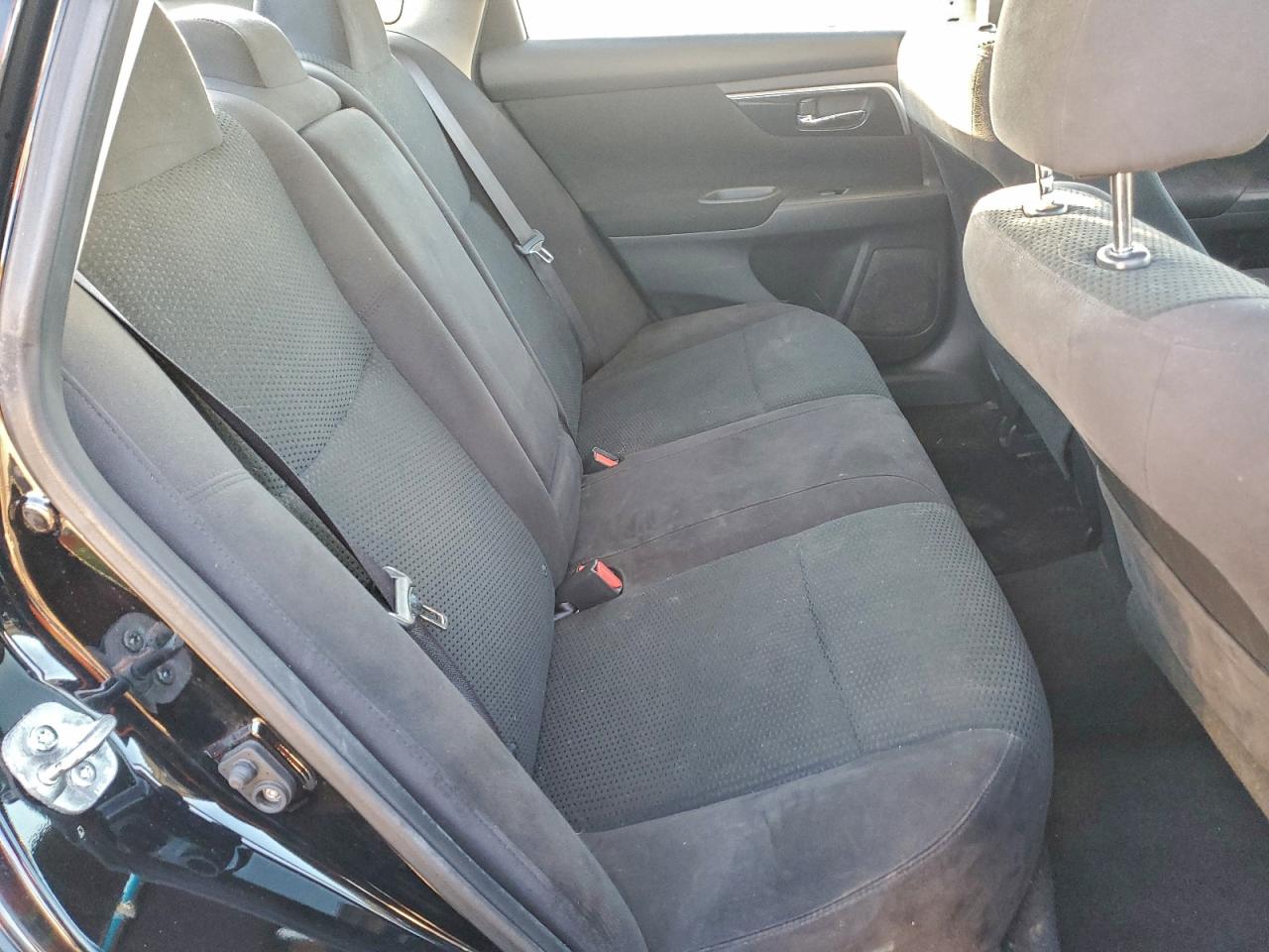 Nissan Altima 2.5 Image 3