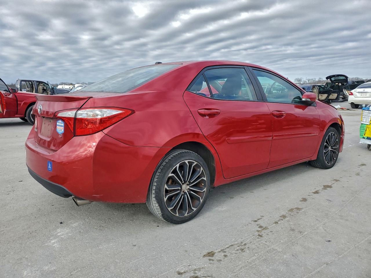 Toyota Corolla L Image 2