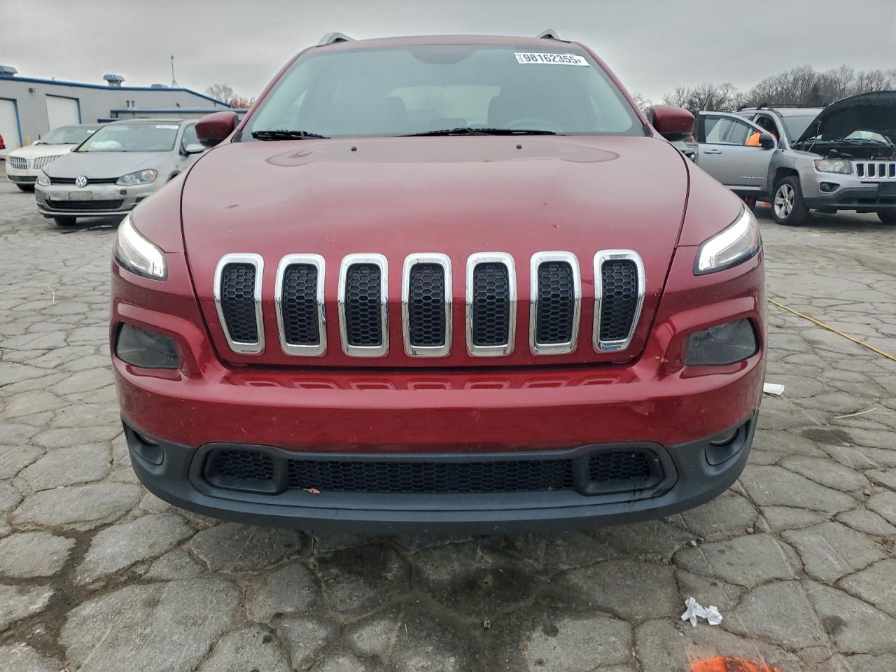 Jeep Grand Cherokee Latitude Image 3