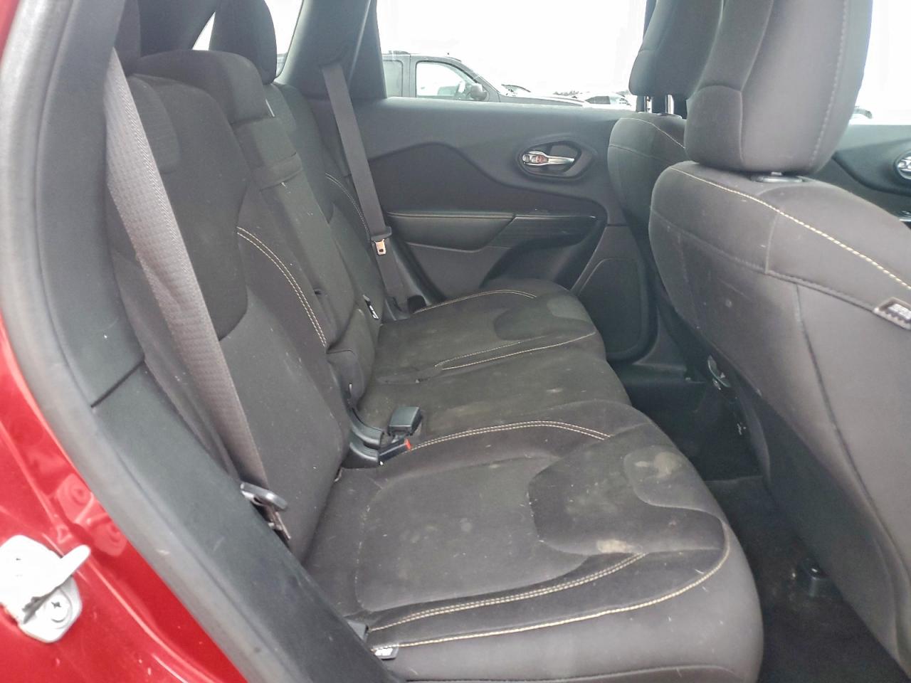 Jeep Grand Cherokee Latitude Image 10