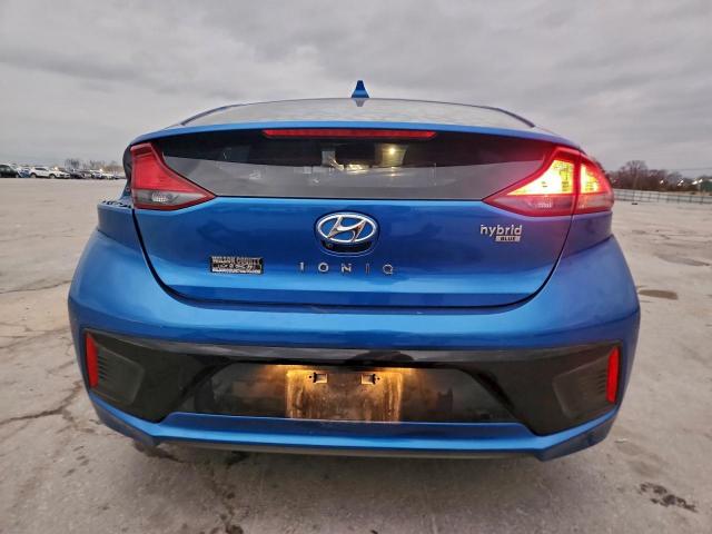 Hyundai Ioniq Blue Image 11