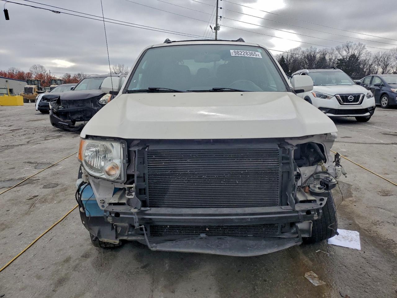 Ford Escape Limited Image 3