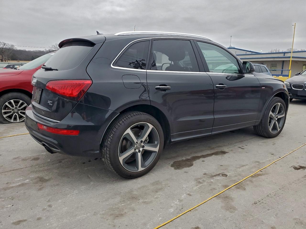Audi Q5 Premium Plus Image 9