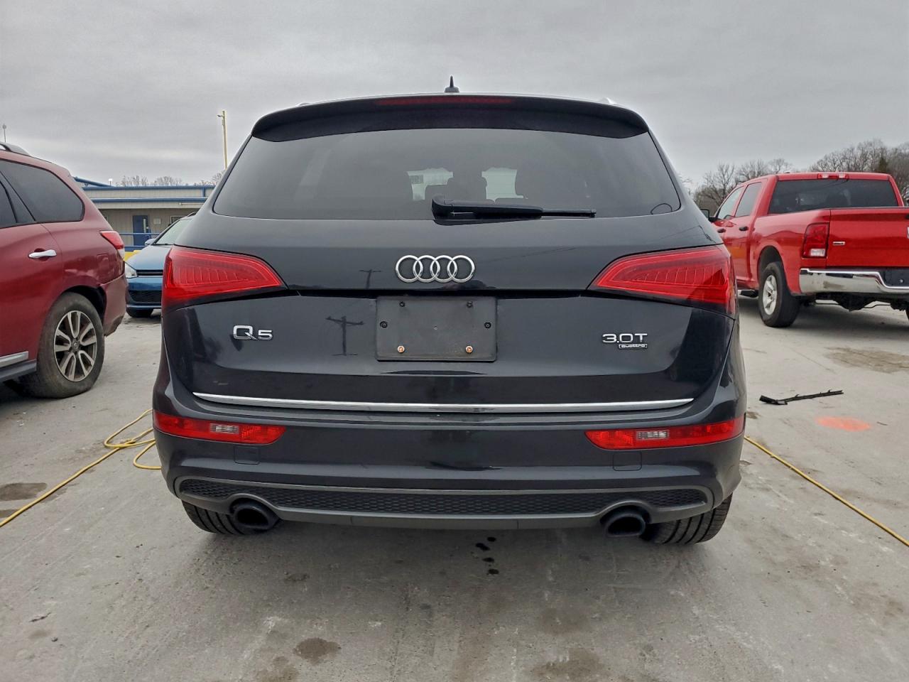 Audi Q5 Premium Plus Image 11
