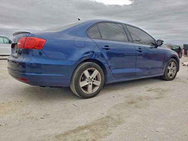 Volkswagen Jetta Tdi Image 2