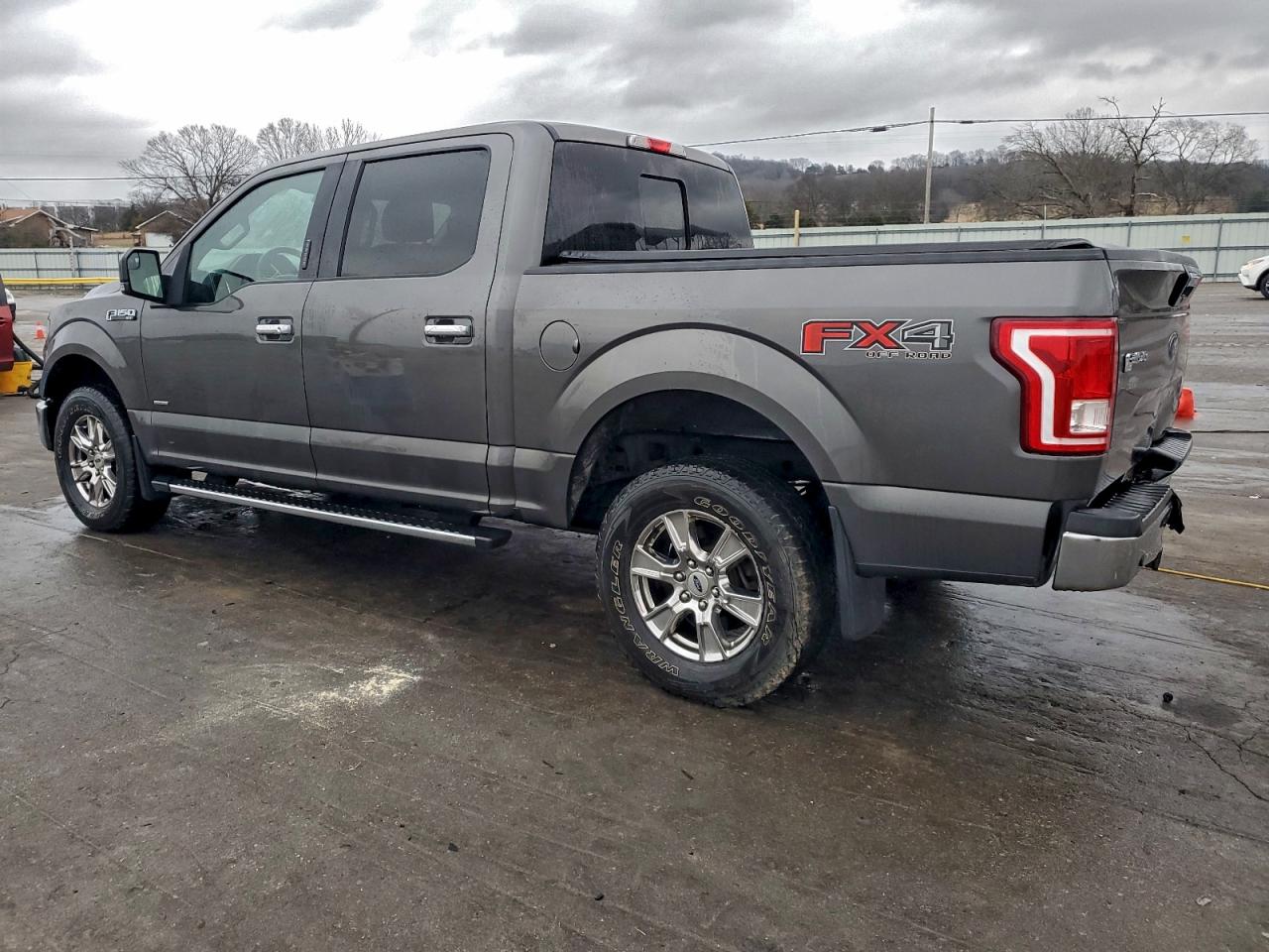 Ford F-150 Supercrew Image 7